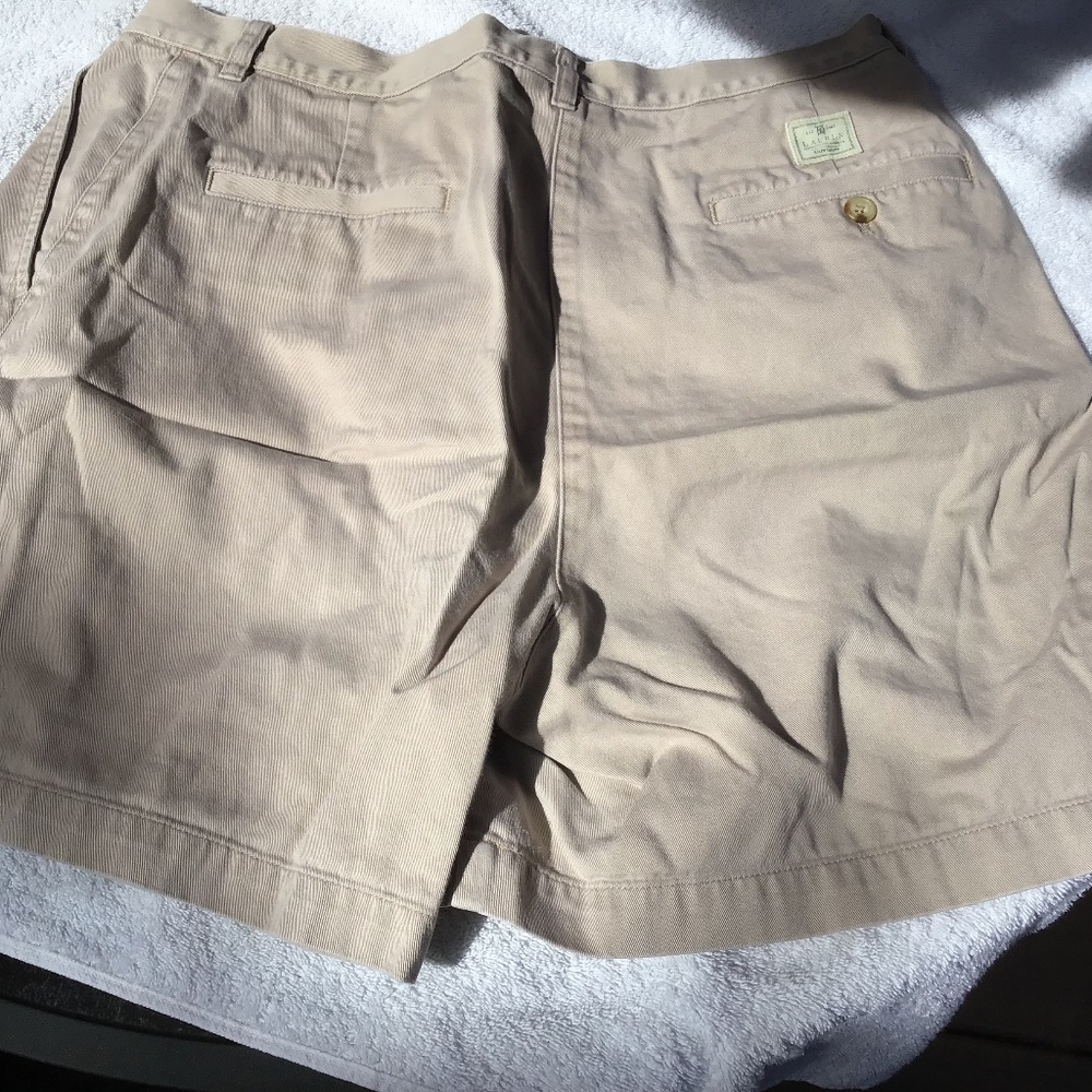 Ralph Lauren shorts color Khaki size 14 - Picture 2 of 4